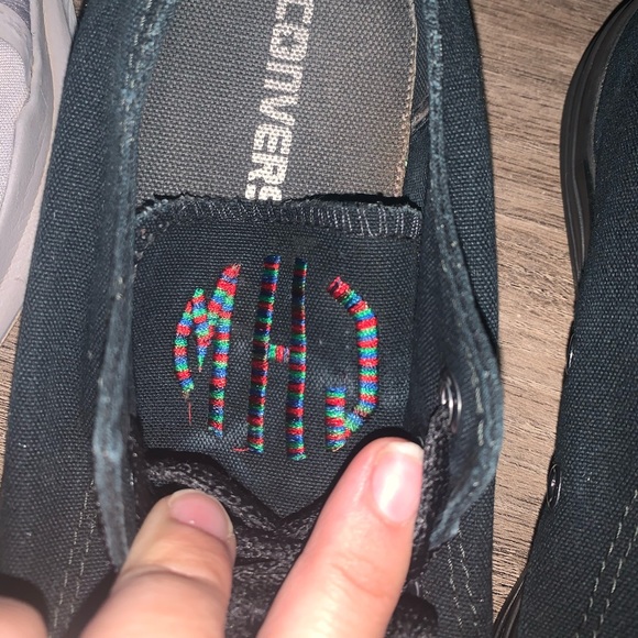 All black and all grey 8.5 converse - Picture 2 of 8